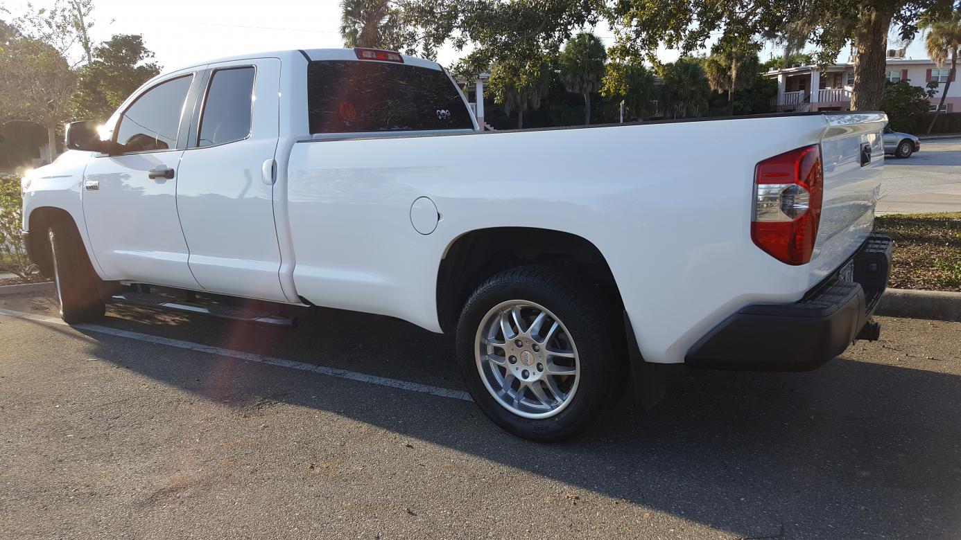 2015 Toyota Tundra photo