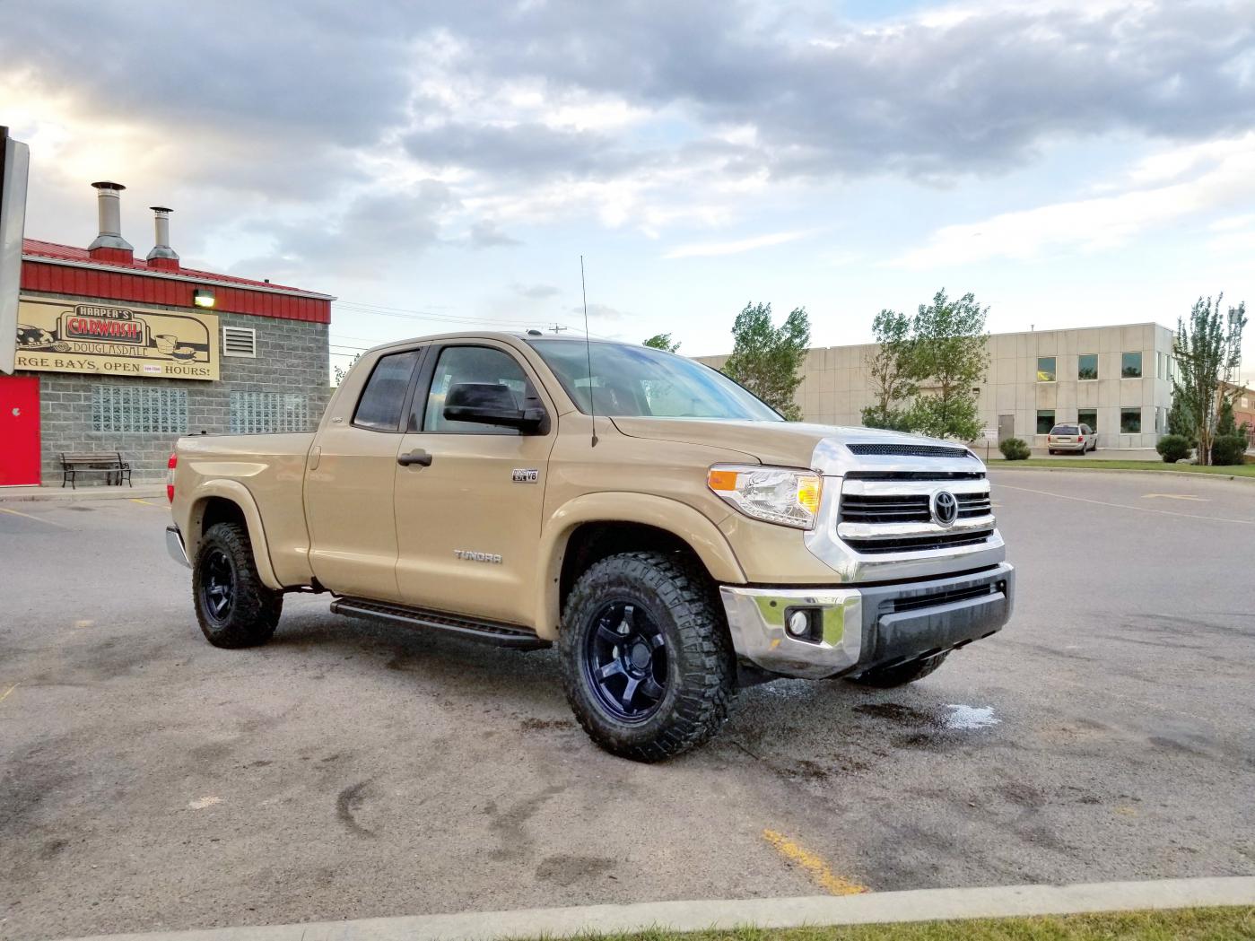 2017 Toyota Tundra photo