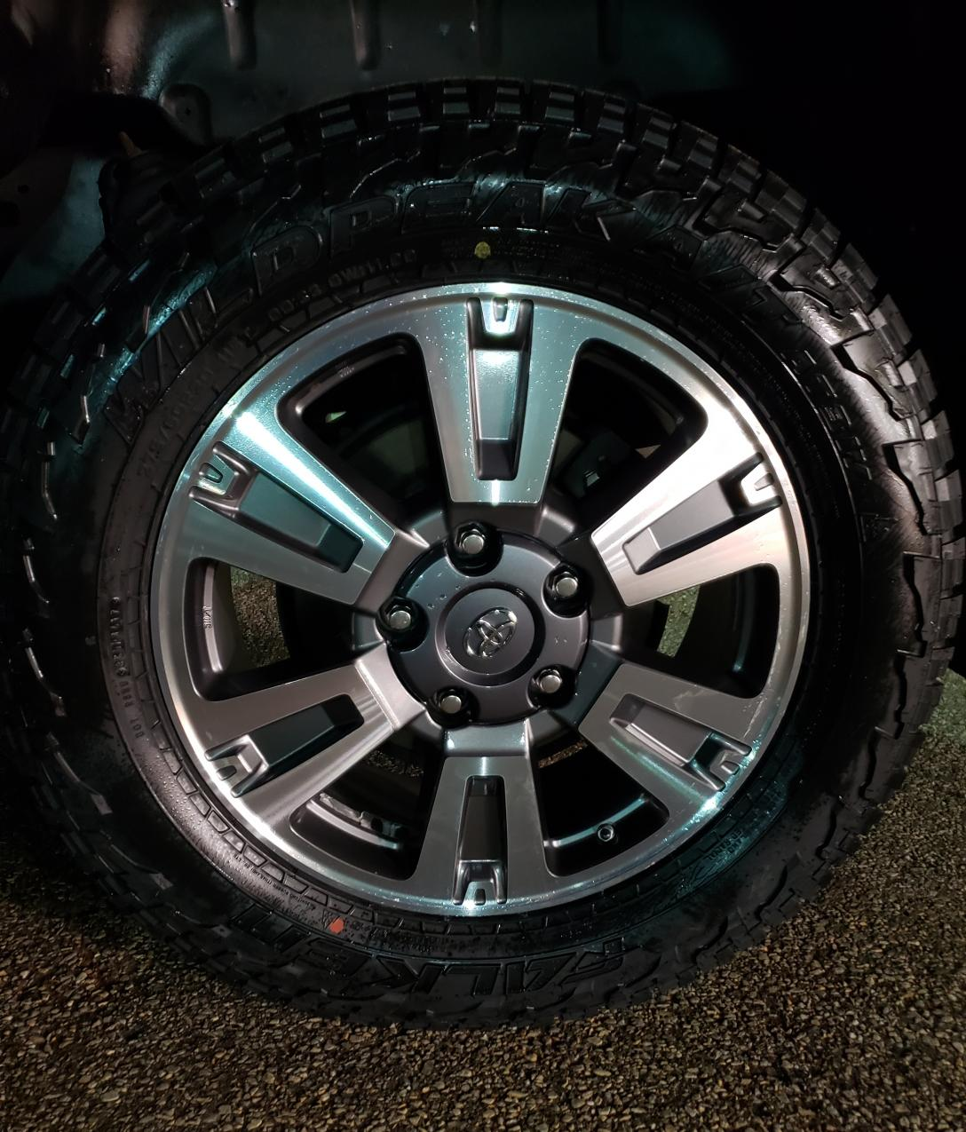 2014 Toyota Tundra photo