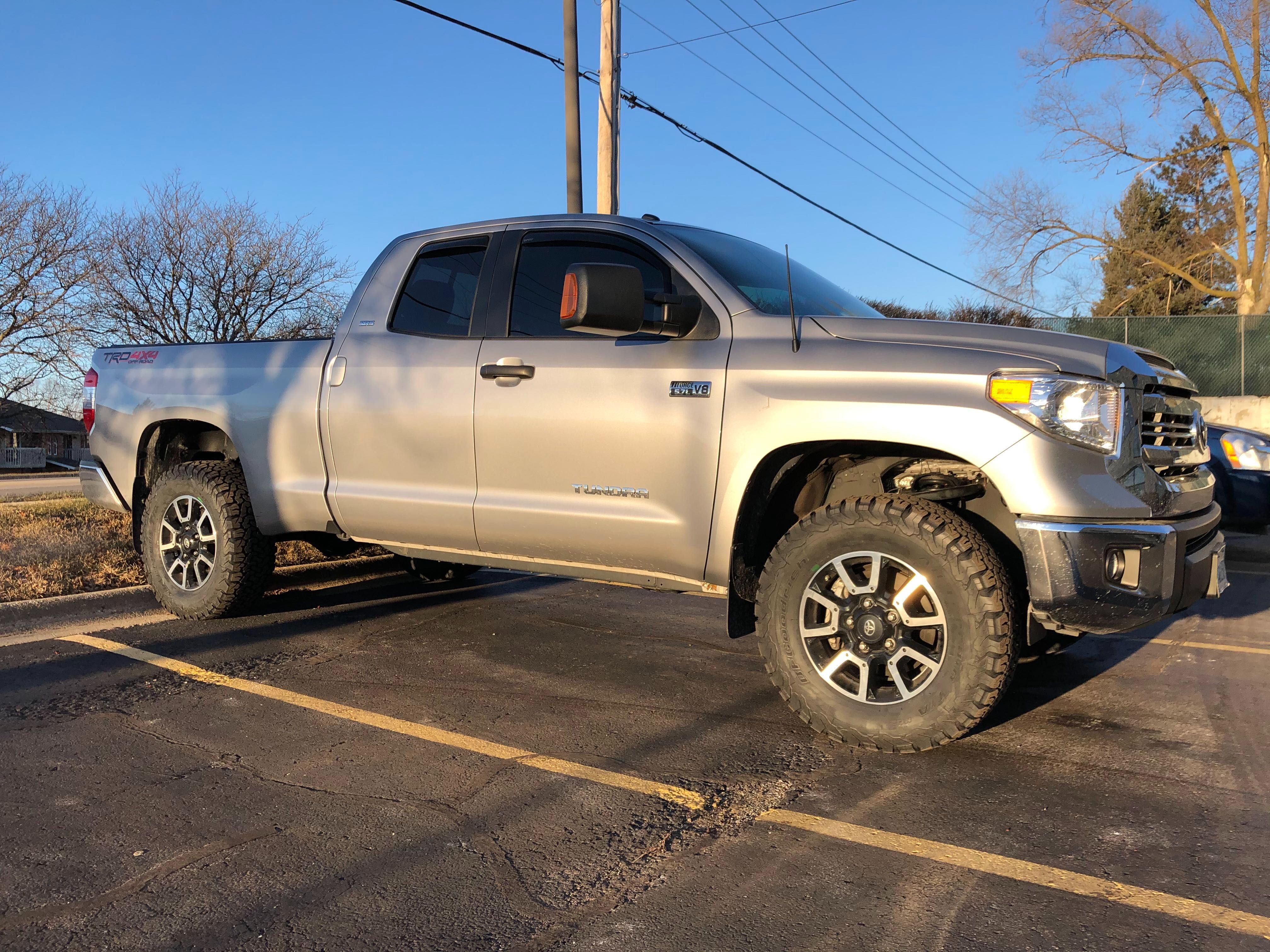 2017 Toyota Tundra photo