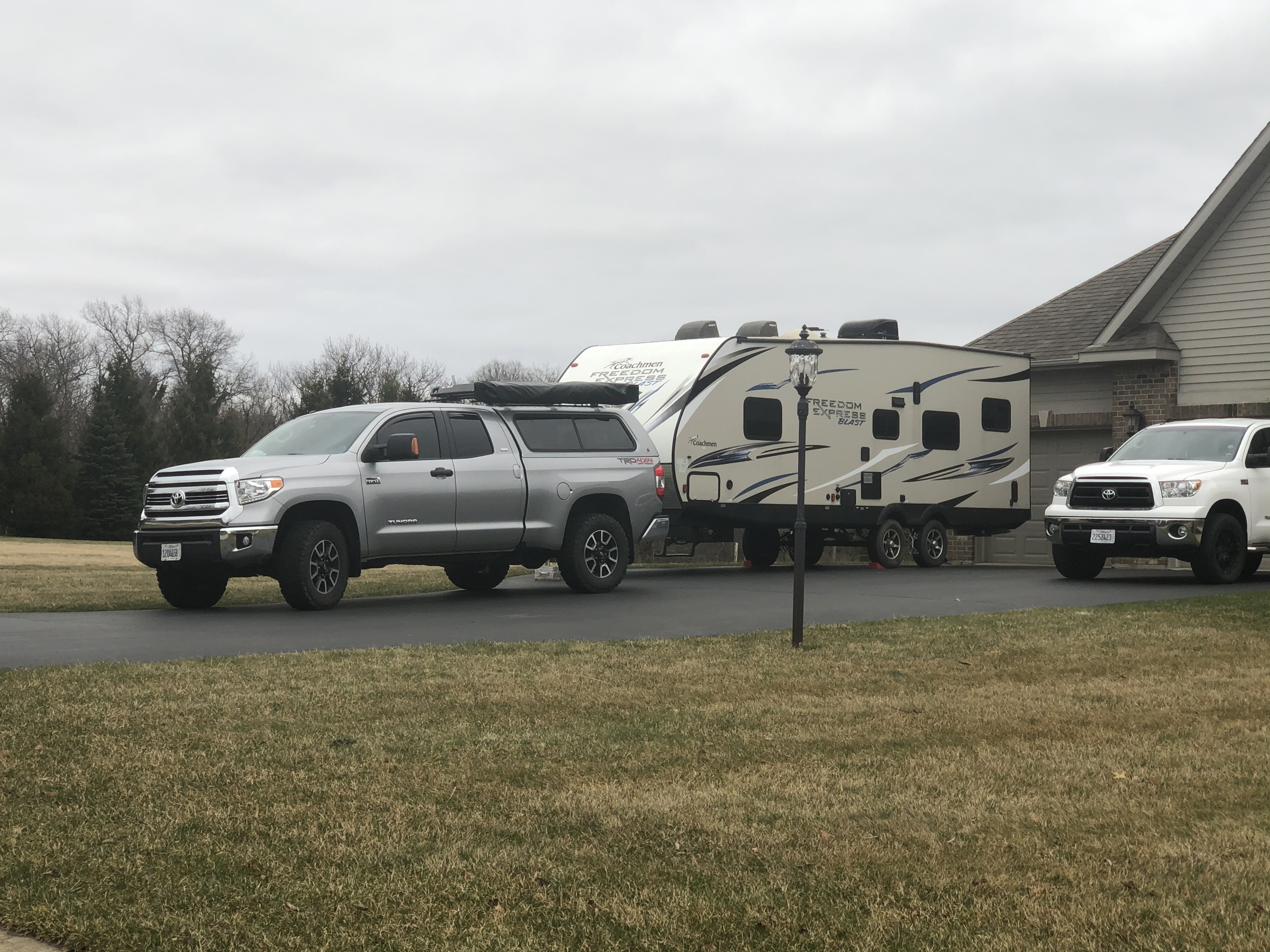 2017 Toyota Tundra photo