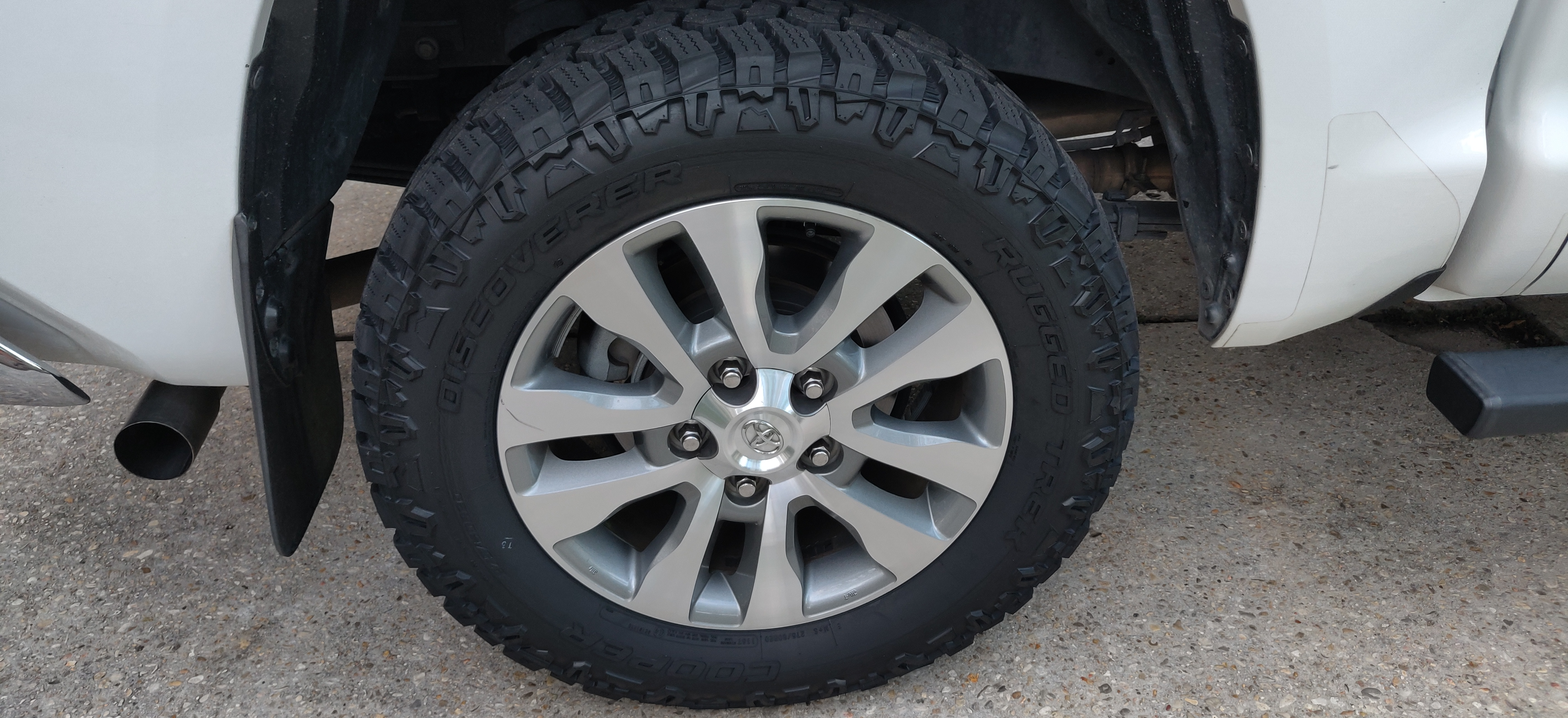 2017 Toyota Tundra photo