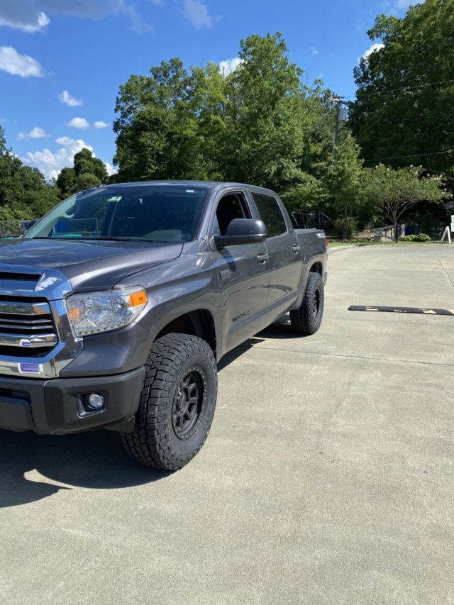 2017 Toyota Tundra photo