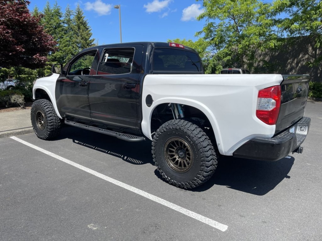 2017 Toyota Tundra photo