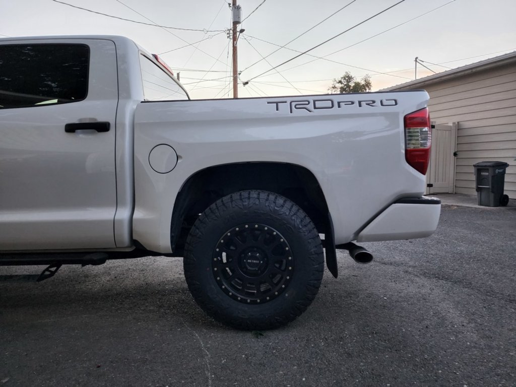 2017 Toyota Tundra photo