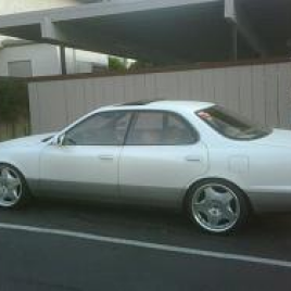 1999 Lexus LS 400