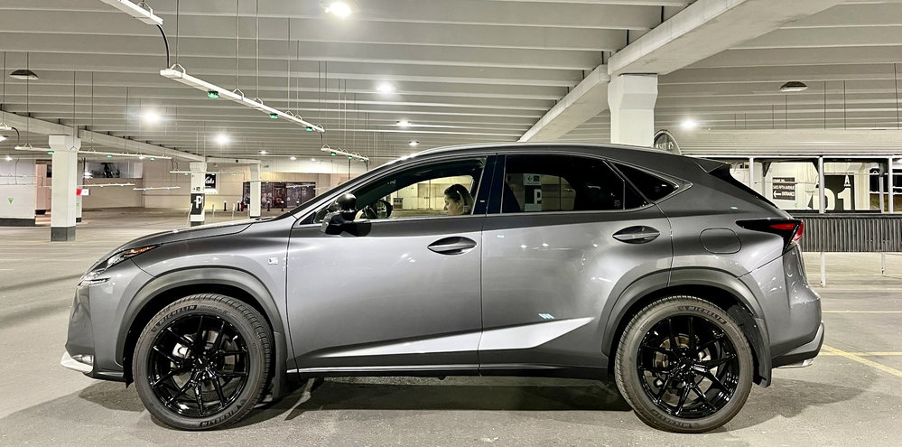 2016 Lexus NX 200t photo