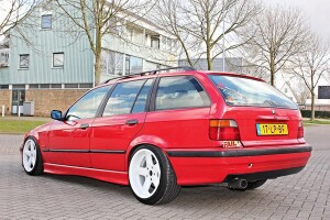 BMW  318