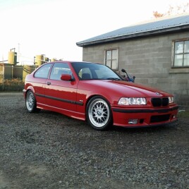 1997 BMW  318
