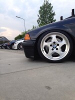 BMW  318