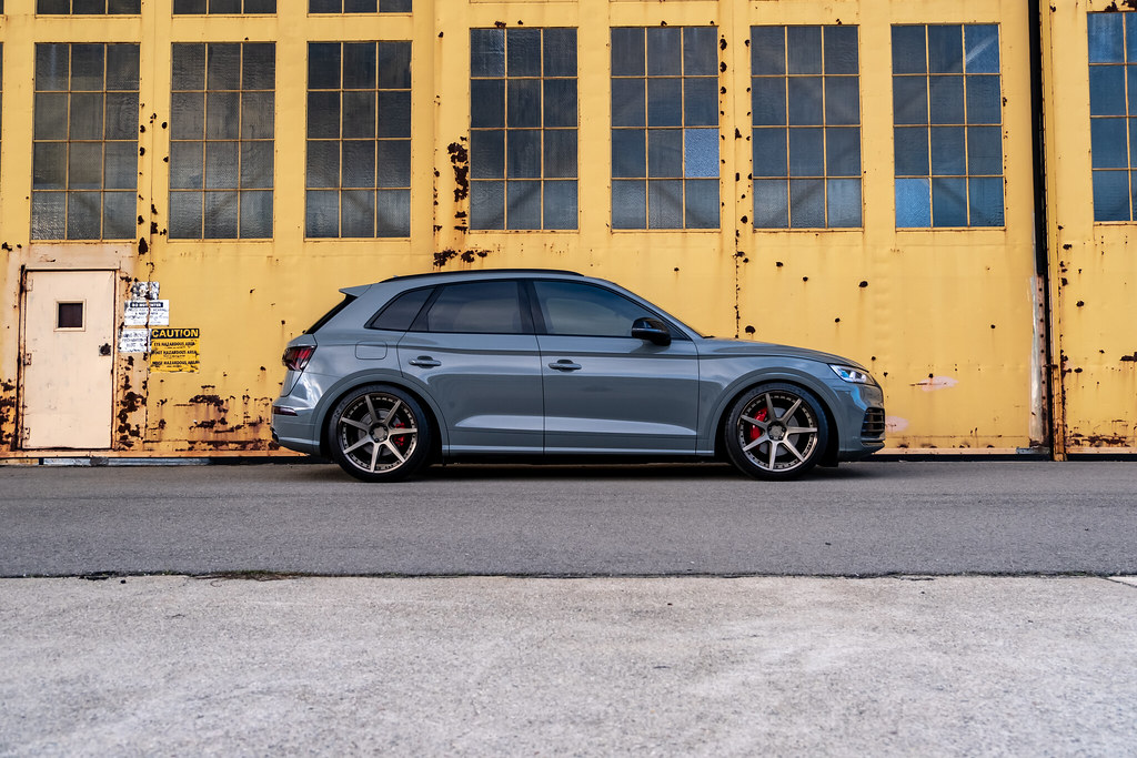 2016 Audi SQ5 photo