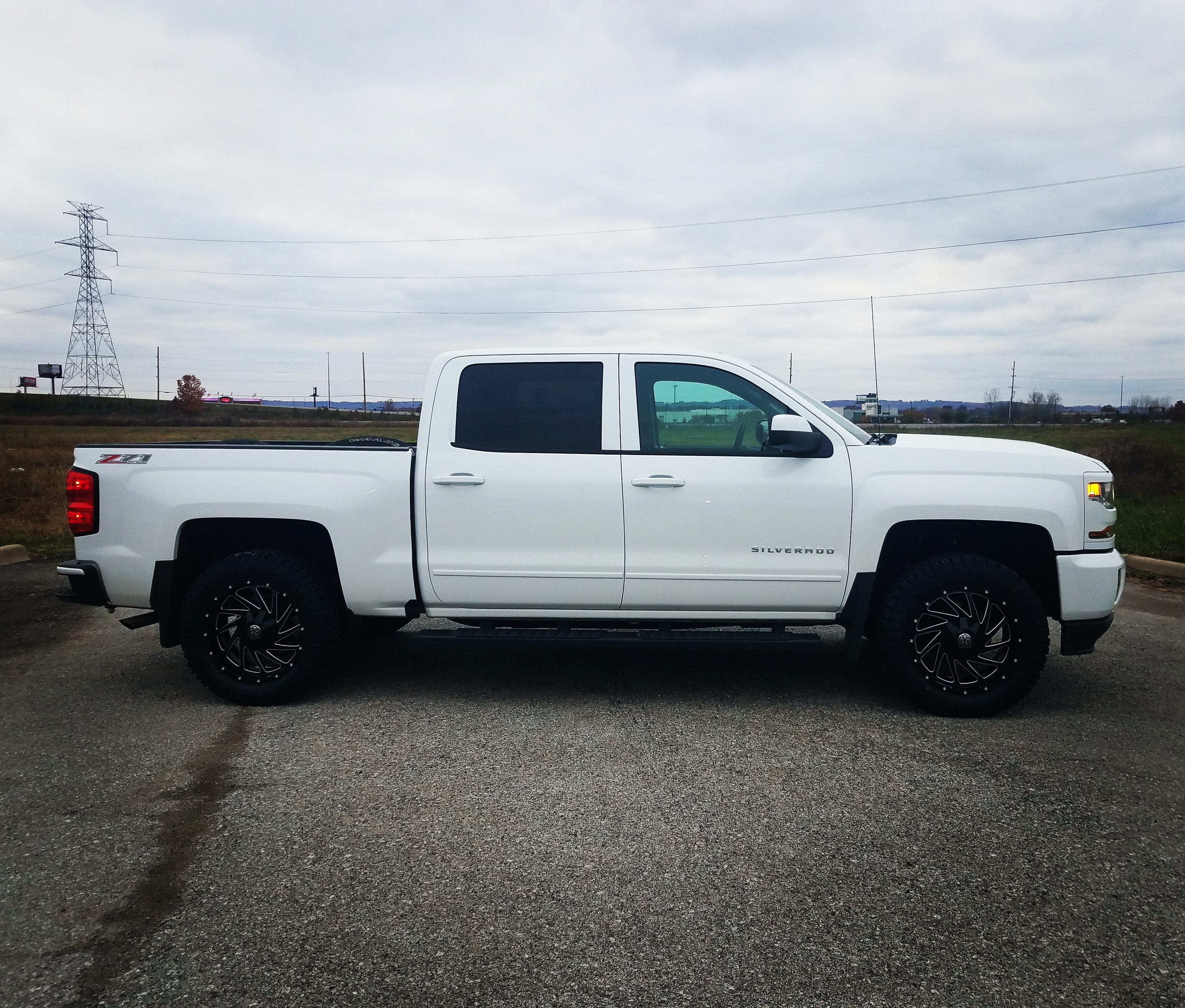 2017 Chevrolet Silverado 1500 photo