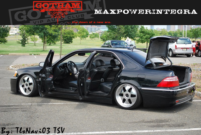 2004 Acura RL photo