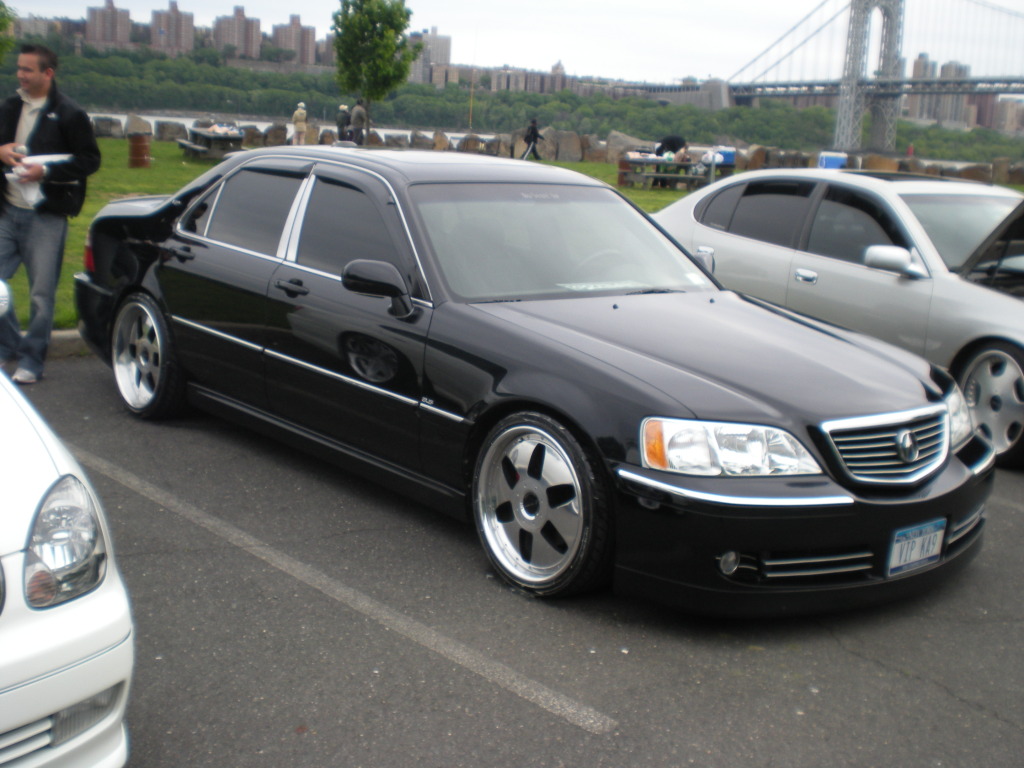 2004 Acura RL photo