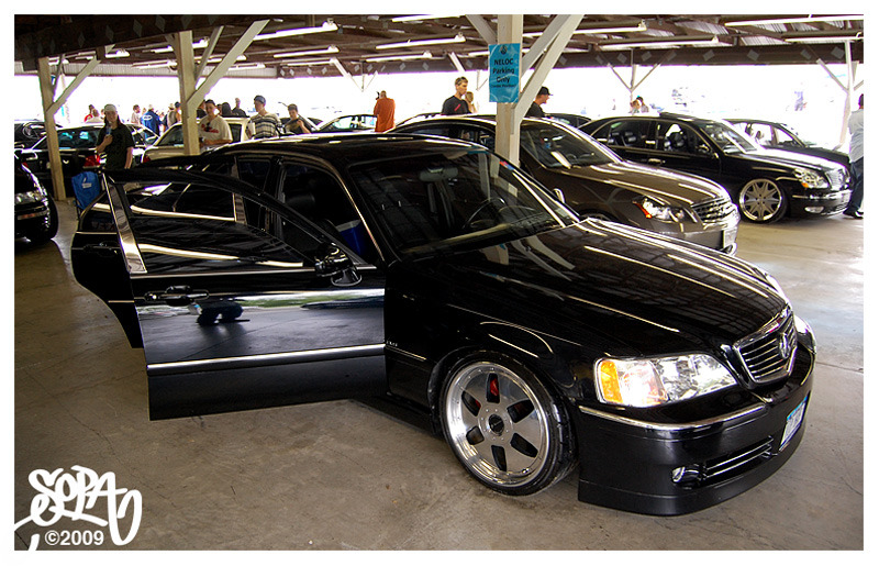 2004 Acura RL photo