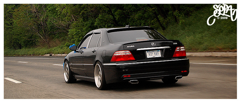 2004 Acura RL photo