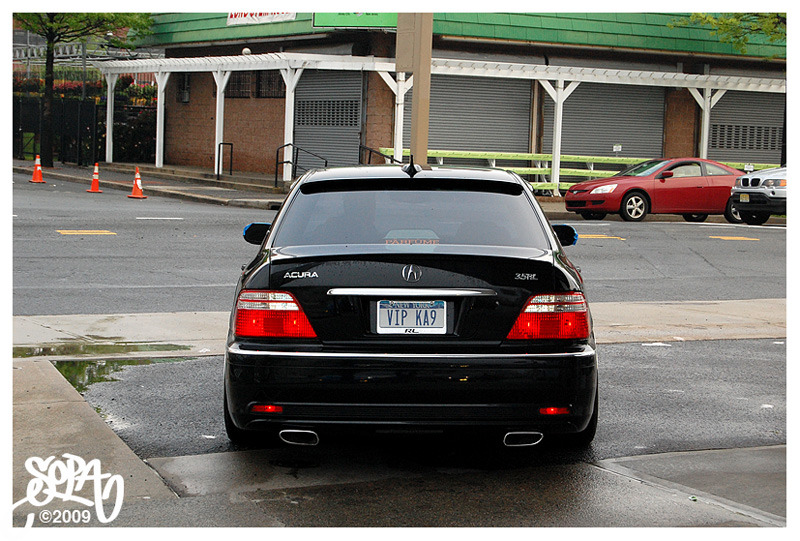 2004 Acura RL photo