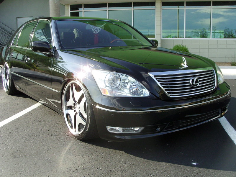 2004 Lexus LS 430 photo