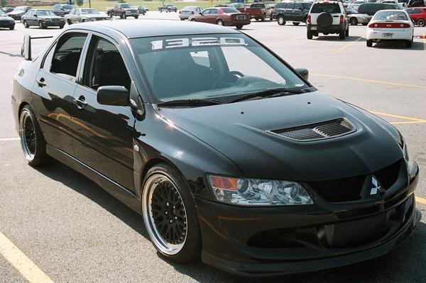 2003 Mitsubishi Lancer Evolution photo