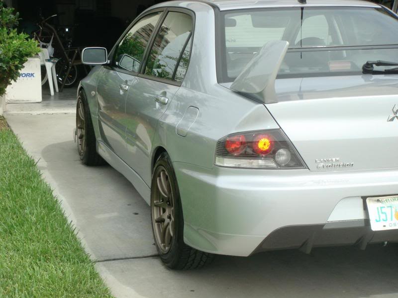 2006 Mitsubishi Lancer Evolution photo