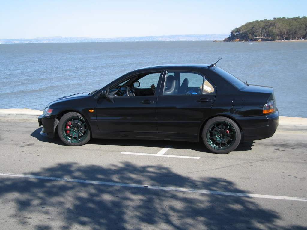 2008 Mitsubishi Lancer Evolution photo