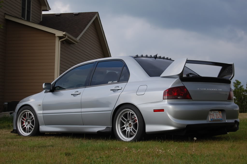 2003 Mitsubishi Lancer Evolution photo