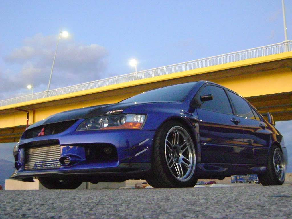 2003 Mitsubishi Lancer Evolution photo