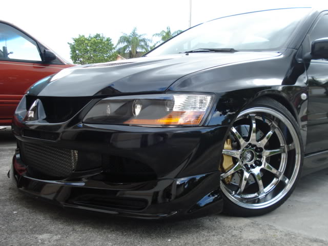 2003 Mitsubishi Lancer Evolution photo