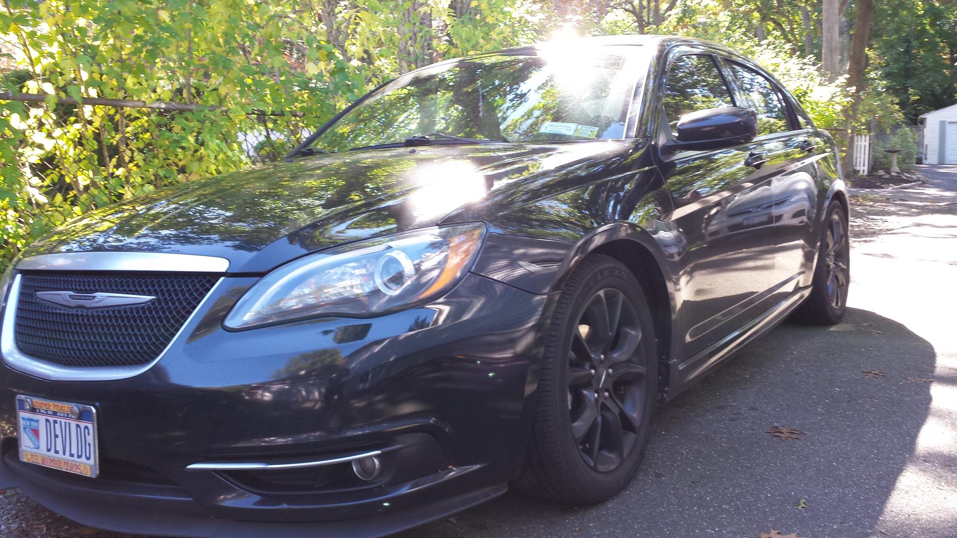2013 Chrysler 200 photo