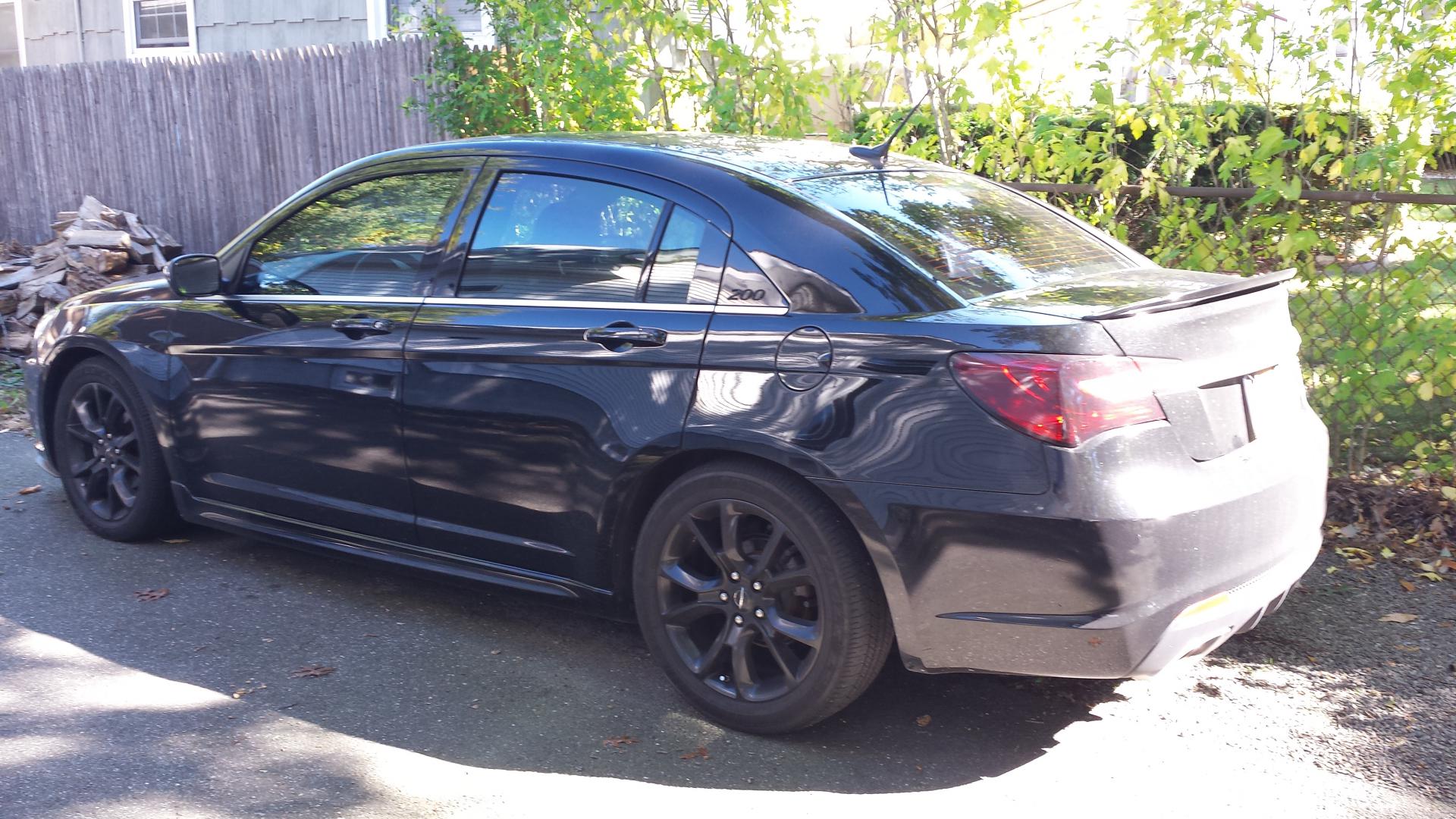 2013 Chrysler 200 photo