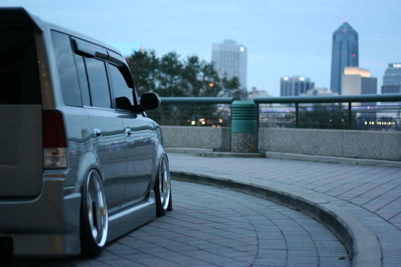 2005 Scion xB photo