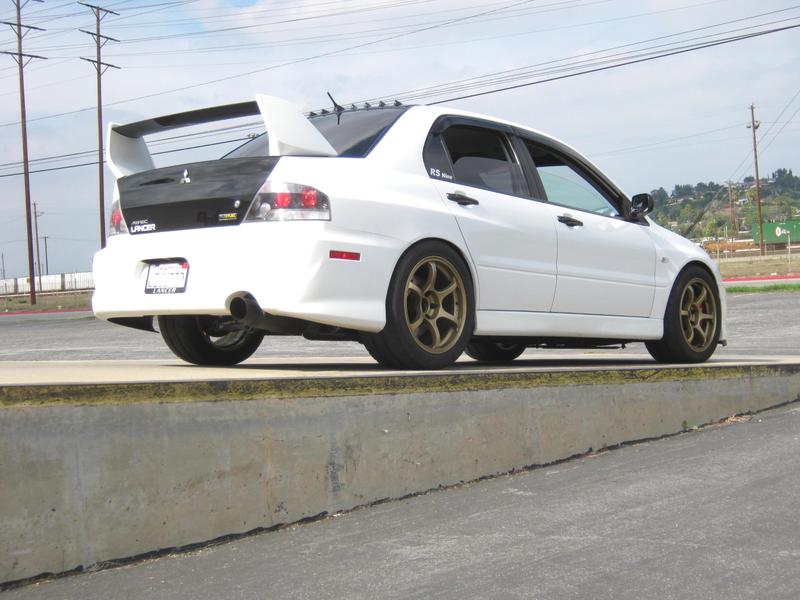 2006 Mitsubishi Lancer Evolution photo