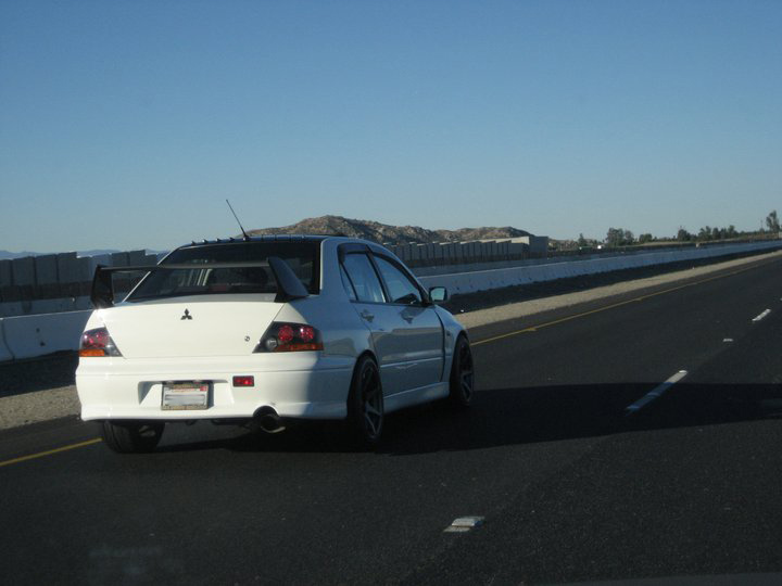 2003 Mitsubishi Lancer Evolution photo