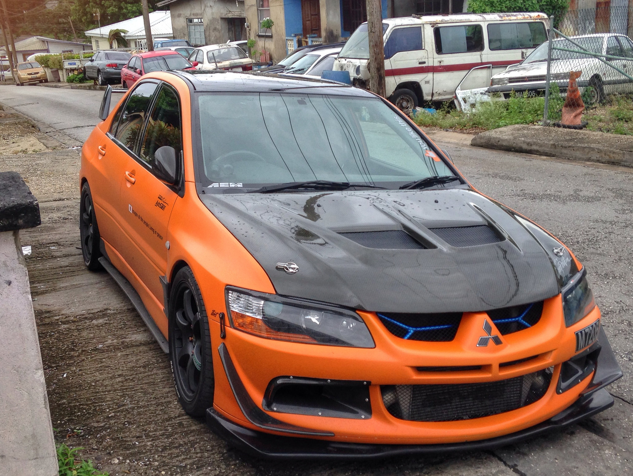 2003 Mitsubishi Lancer Evolution photo