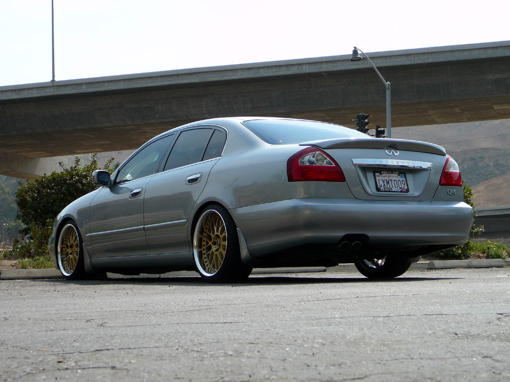 2002 Infiniti Q45 photo