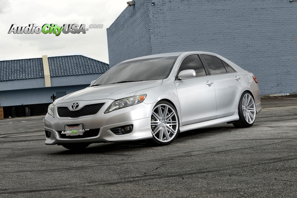 2010 Toyota Camry photo