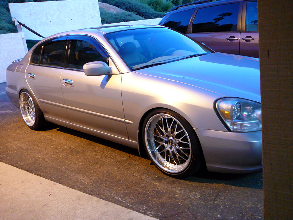 2002 Infiniti Q45 photo