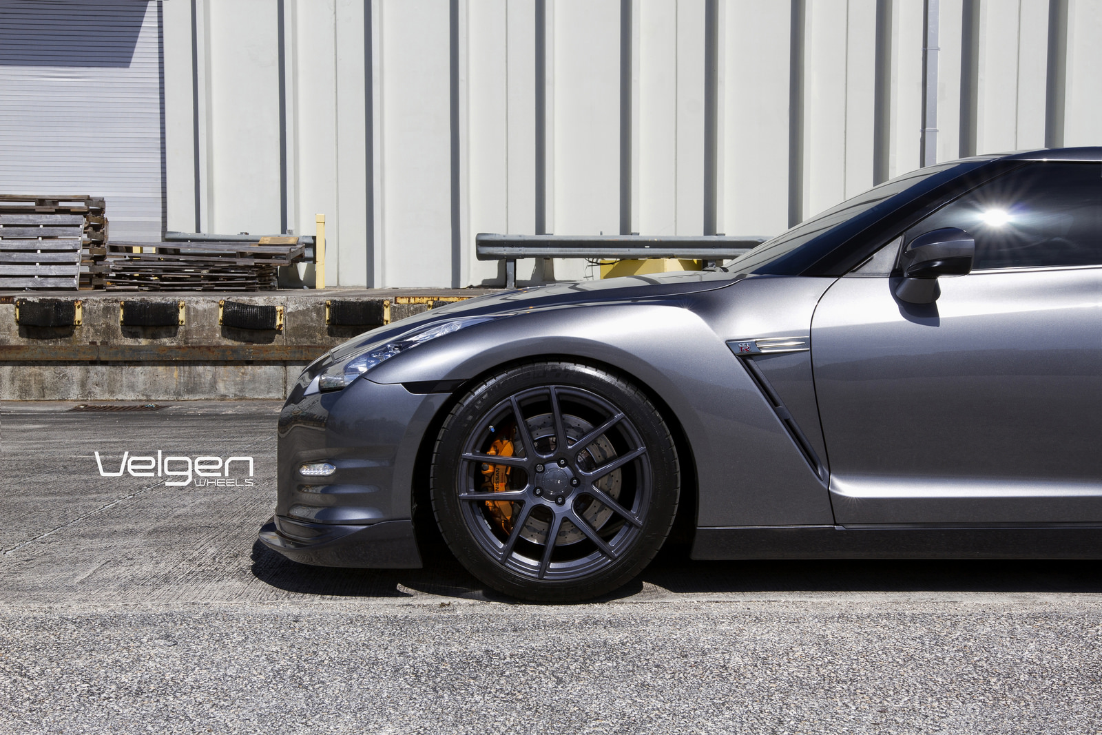 2014 Nissan GT-R photo