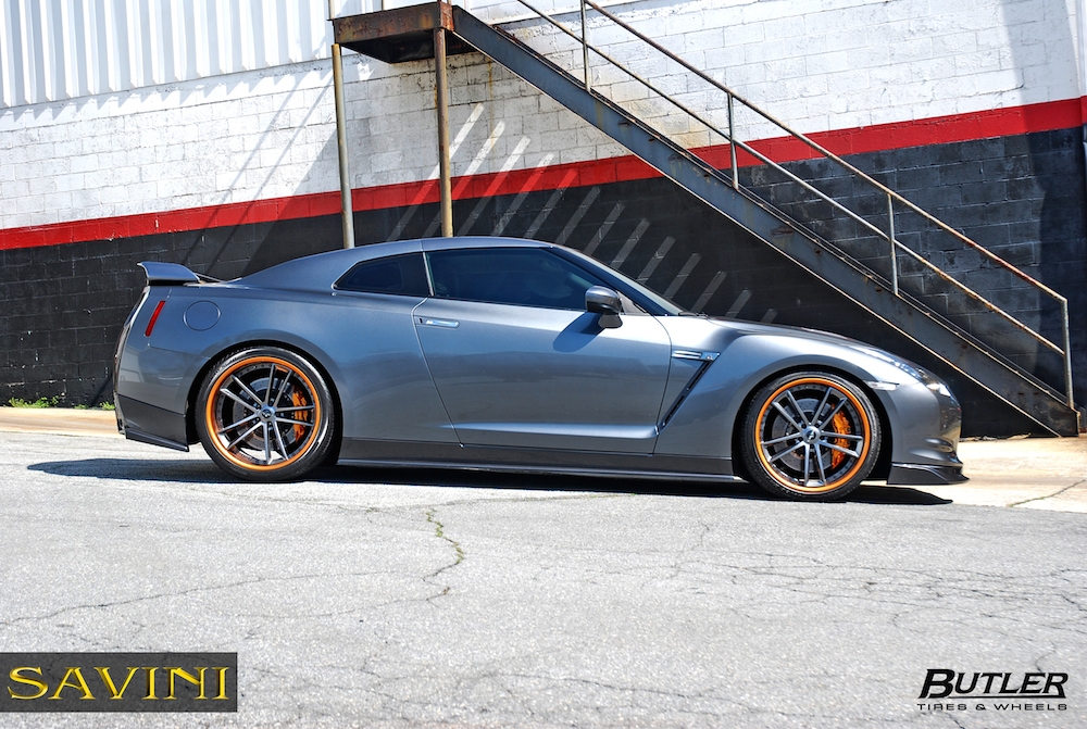 2014 Nissan GT-R photo