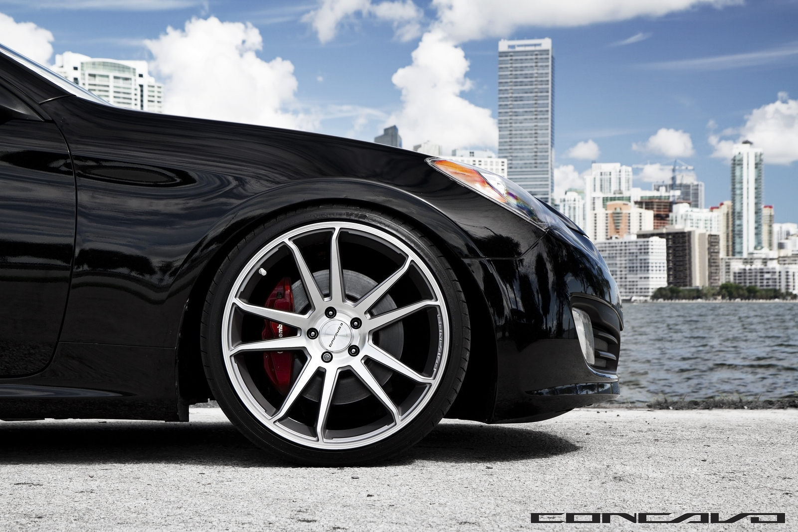 2013 Hyundai Genesis photo