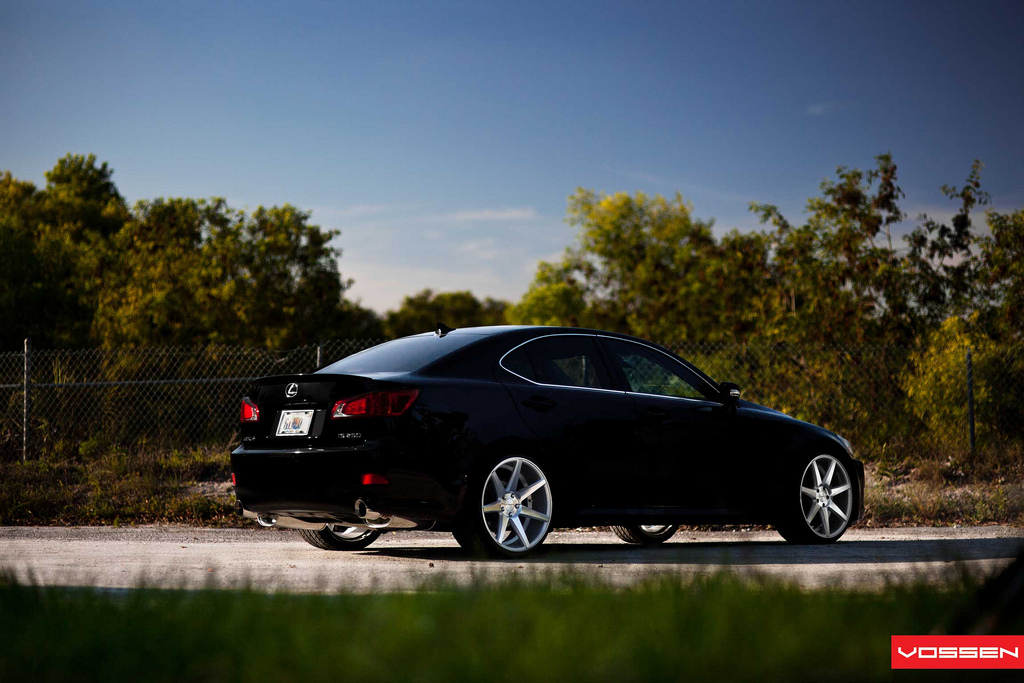 2013 Lexus IS 250 photo