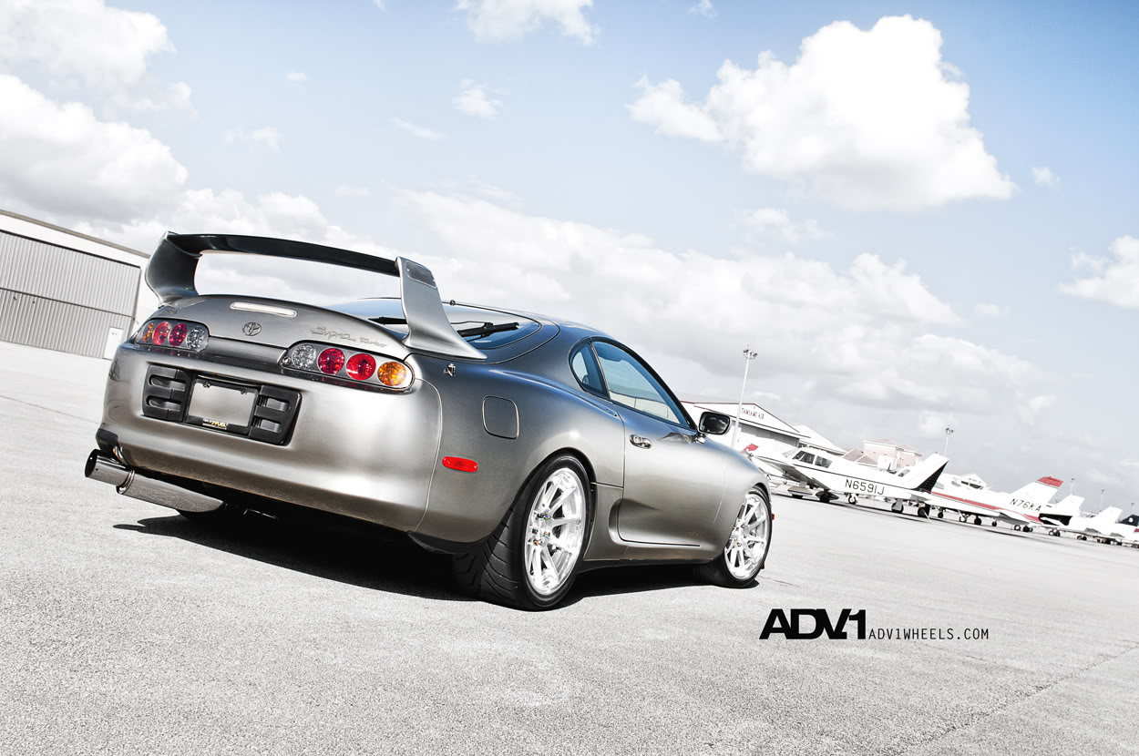 1996 Toyota Supra photo