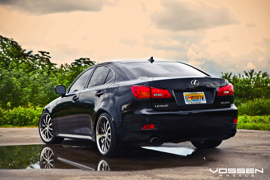 2009 Lexus IS 250 photo