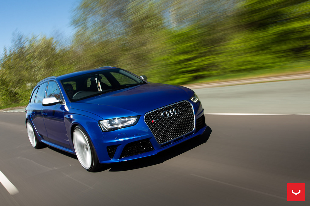2008 Audi RS 4 photo