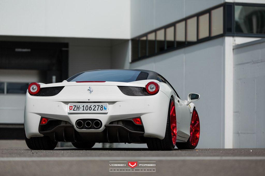 2015 Ferrari 458 Italia photo