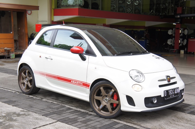 2014 FIAT 500 photo