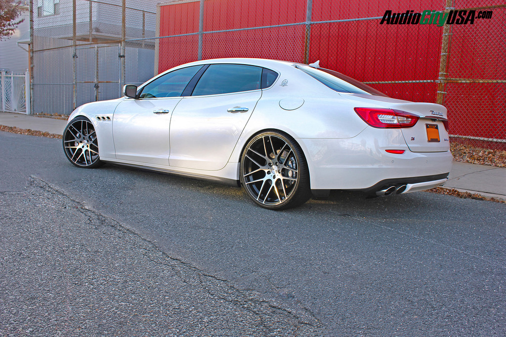2014 Maserati Quattroporte photo