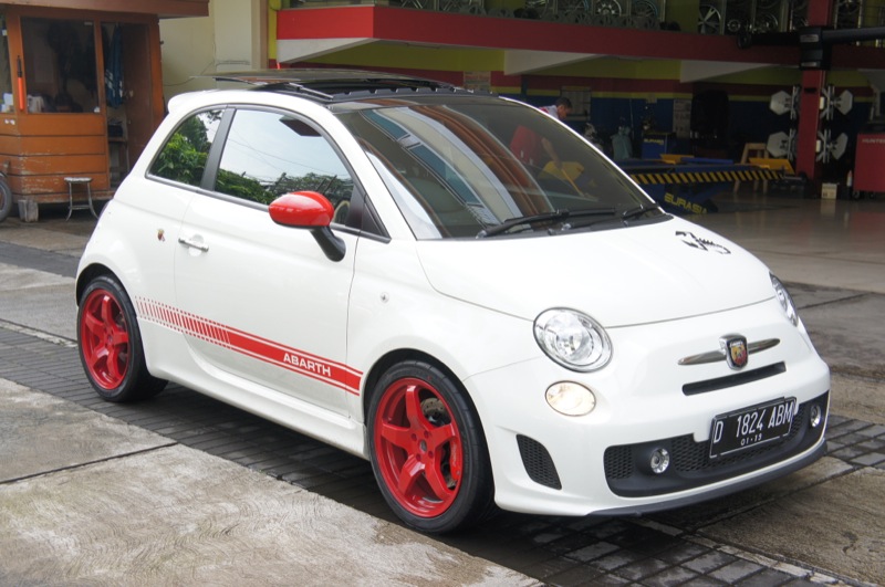 2014 FIAT 500 photo