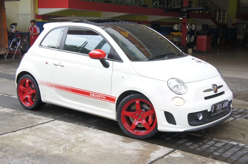 2014 FIAT 500 photo