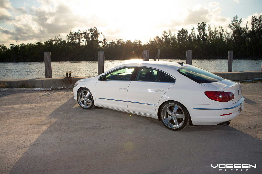 2009 Volkswagen CC photo
